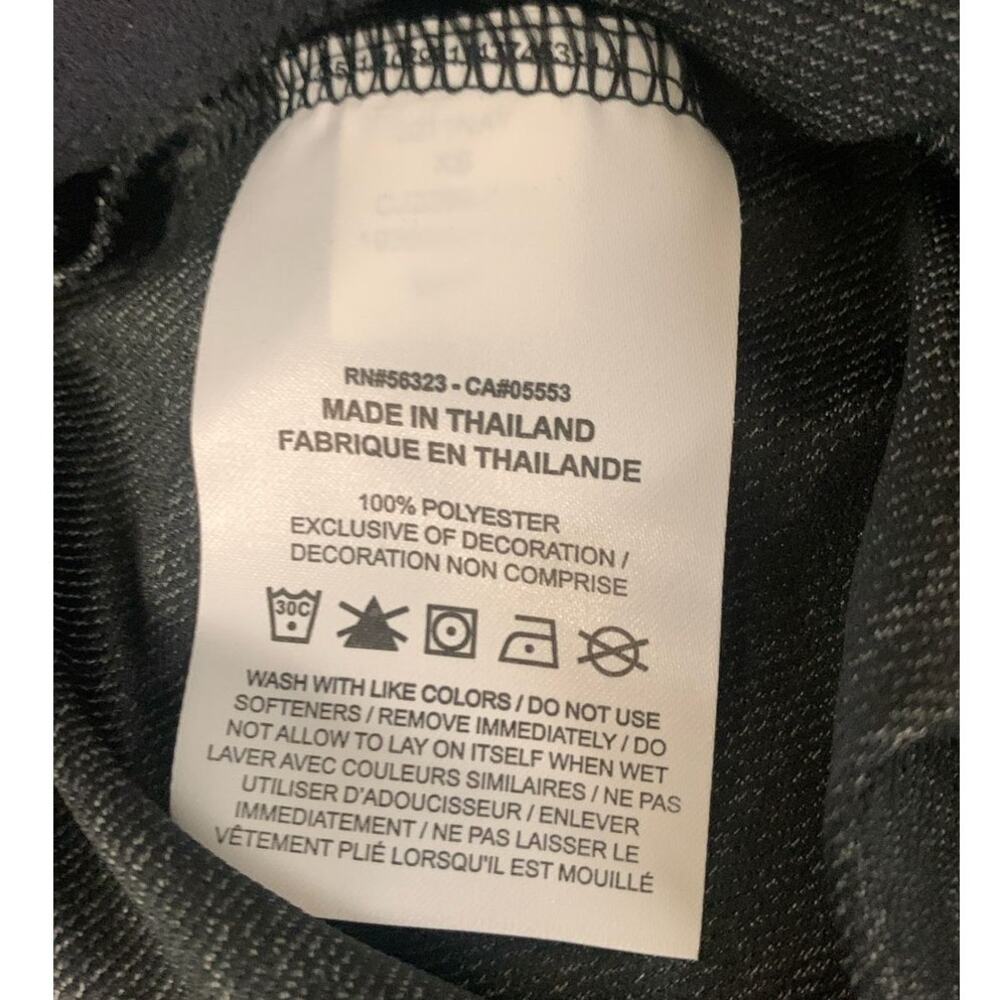 Nike Women's XS Dri-fit Attack 2.0 Tr5 Shorts, Gray - Picture 5 of 5